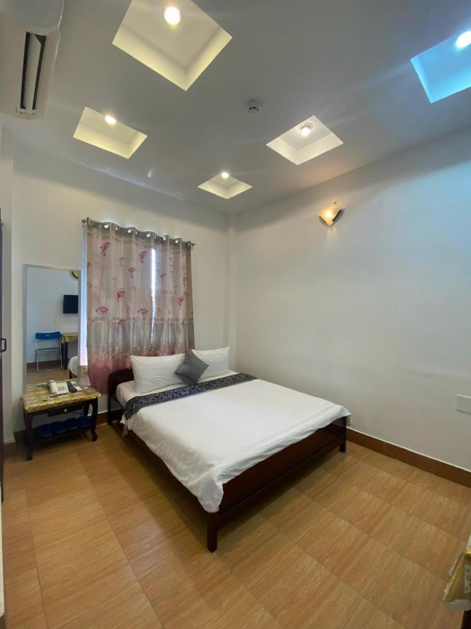 Du Hung 1 Hotel Hà Tiên Extérieur photo